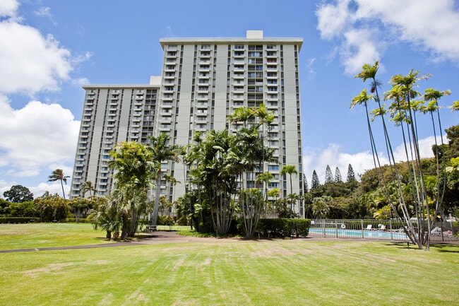 Building Photo - 1511 Nuuanu Ave