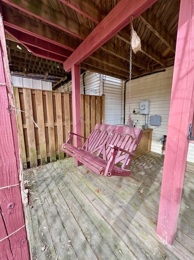 Building Photo - 9 Long Green Ct