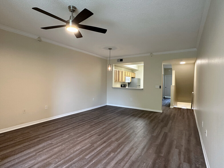 Living and Dining Room Combo - 5681 Bentgrass Dr