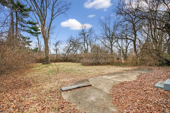 Building Photo - 12070 Garden Ln