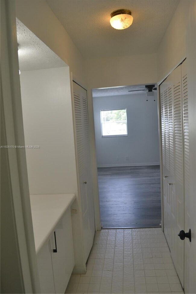 Building Photo - 8000 Lagos De Campo Blvd