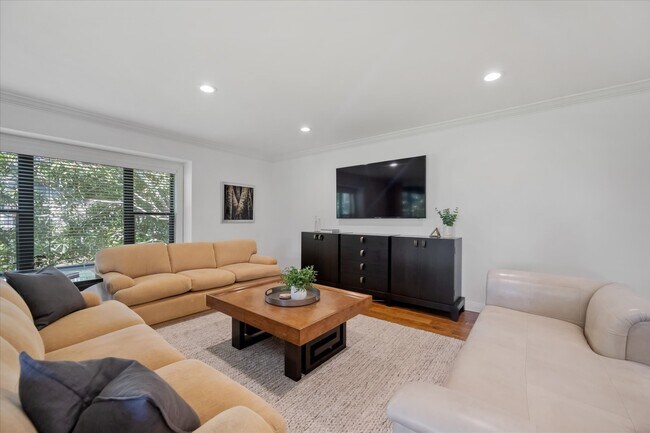 Building Photo - 13230 Polo Club Rd