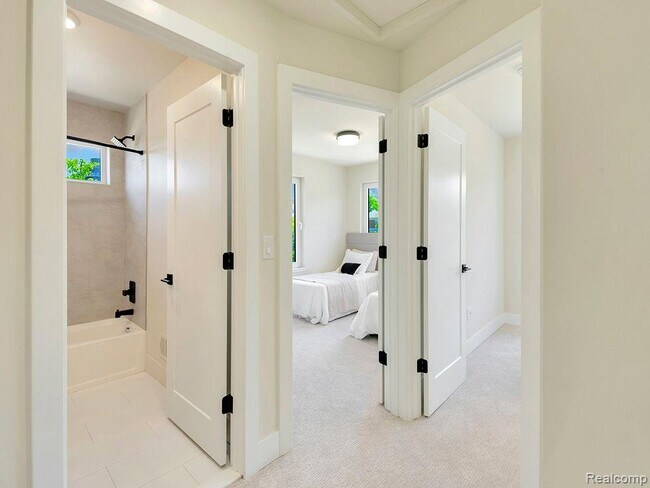 Building Photo - 741 Smart Town Dr