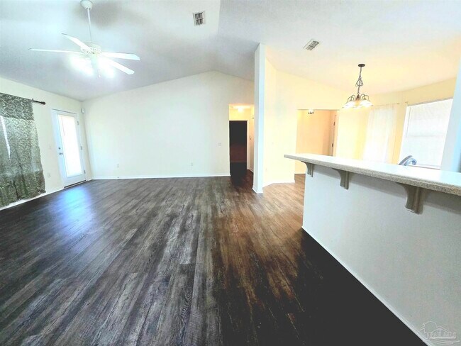 Building Photo - 4873 La Casa Cir