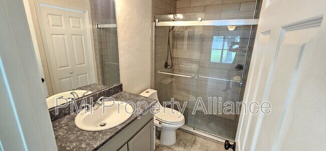Building Photo - 11649 Crescent Pines Blvd