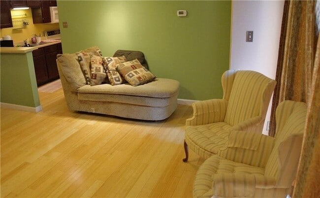 Building Photo - 3115 Helms St