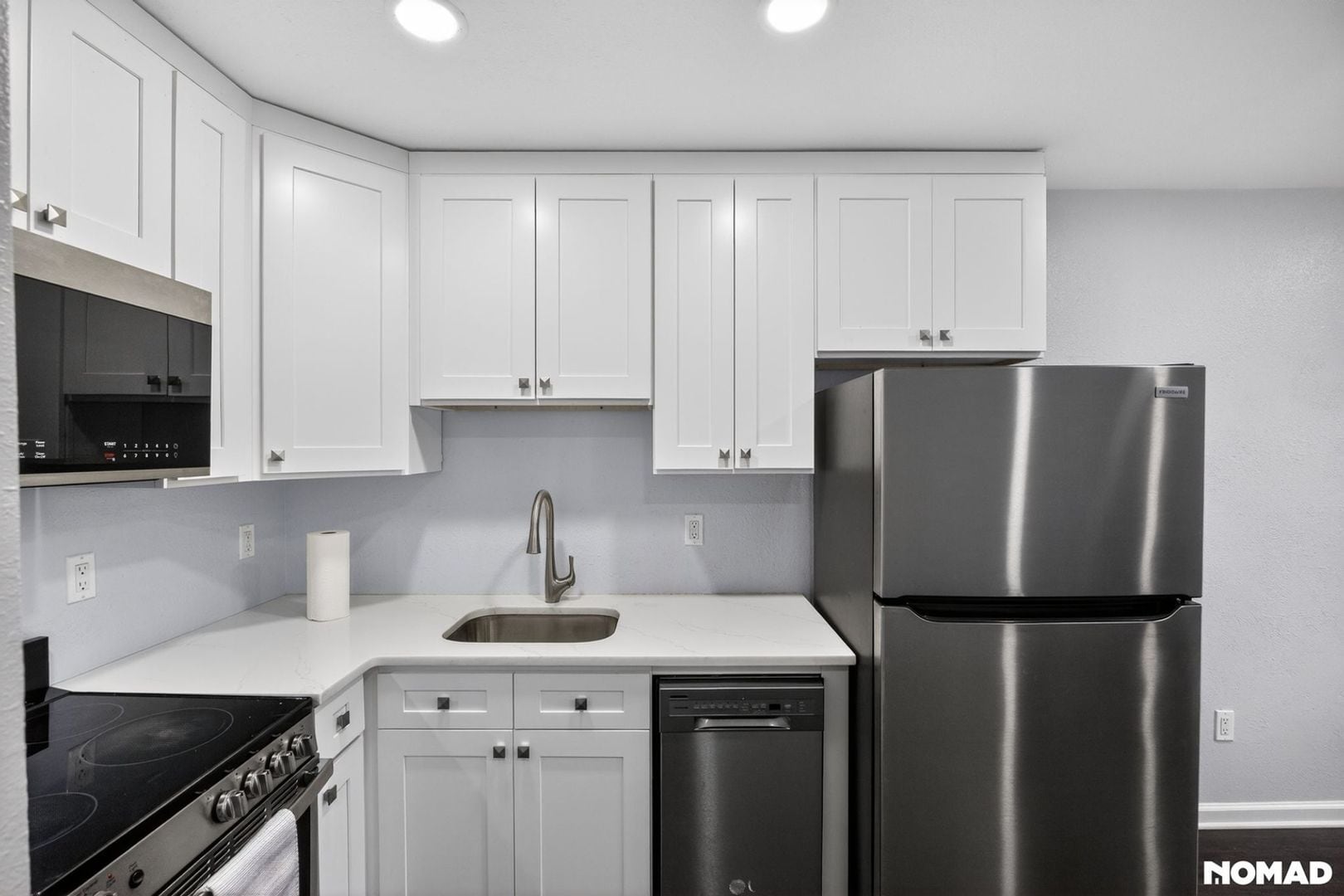 Building Photo - 9 Vreeland Ave