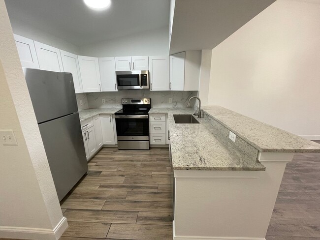 Primary Photo - ANNUAL RENTAL - KEY ROYAL-2 BED 1 BATH THI...