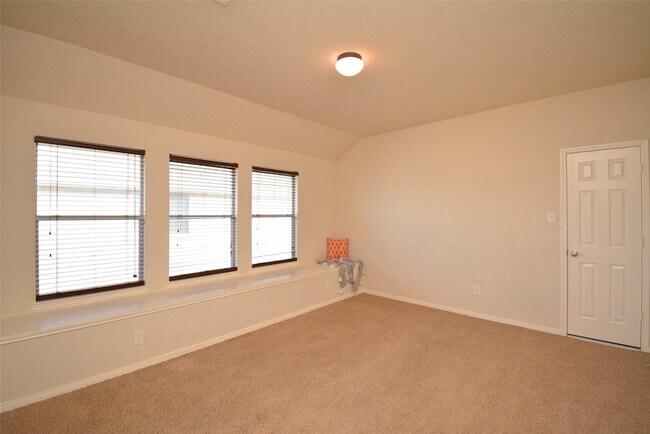 Building Photo - 26114 Silver Timbers Ln