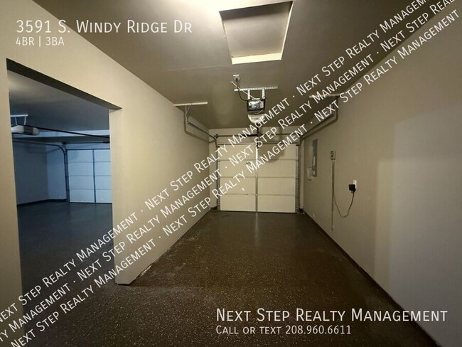 Building Photo - 3591 S Windy Ridge Dr