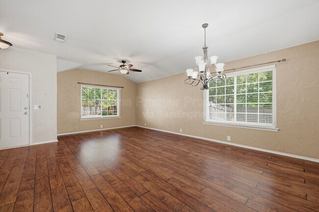Building Photo - 2304 Pheasant Run