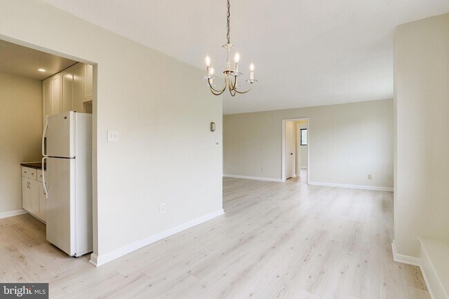 Building Photo - 3515 Washington Blvd