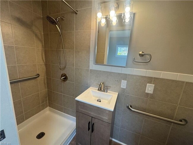 Building Photo - Beautifully Updated Ranch Home