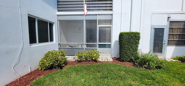 Building Photo - 3322 Cynthia Ln