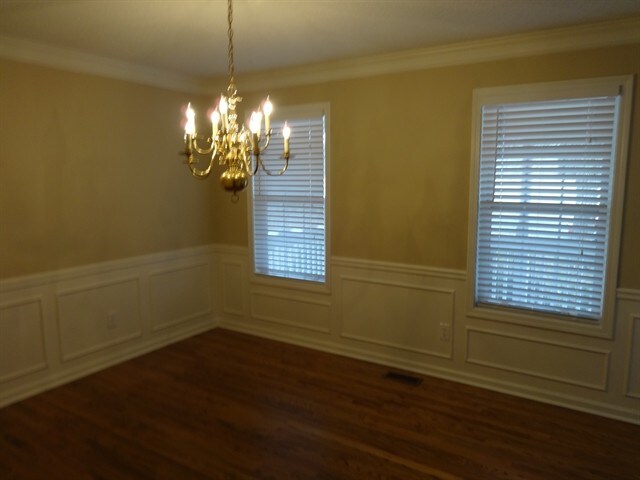 Building Photo - 4041 Mount Vernon Drive