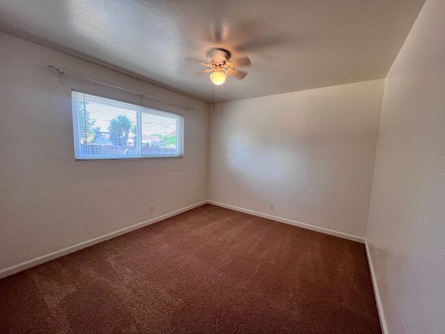 Building Photo - 40251 Laiolo Rd