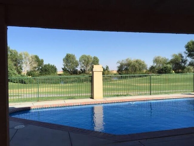 Building Photo - Available Now! Desired Location PLUS a Sparkling Pool!!!!
