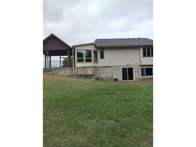 Building Photo - 8344 Parrish Ave NE