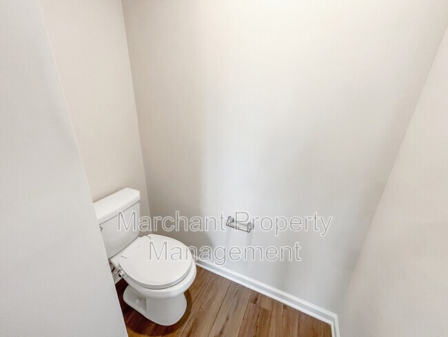 Building Photo - 324 E Compass Wy