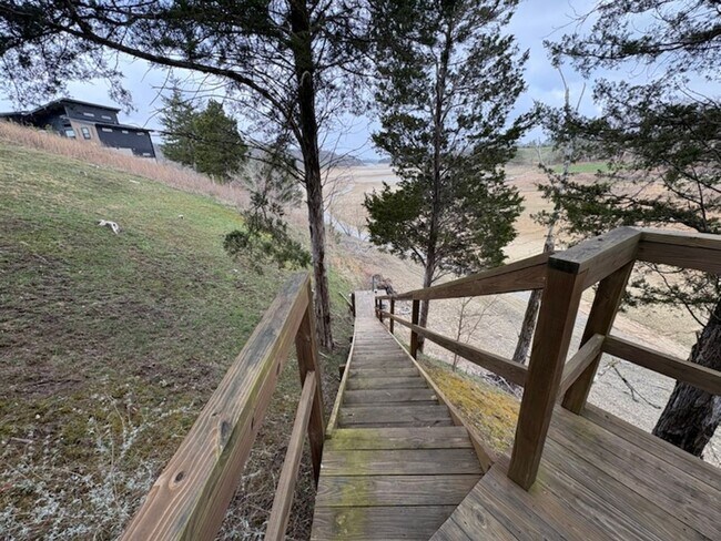 Building Photo - 1150 Sanctuary Shrs Wy