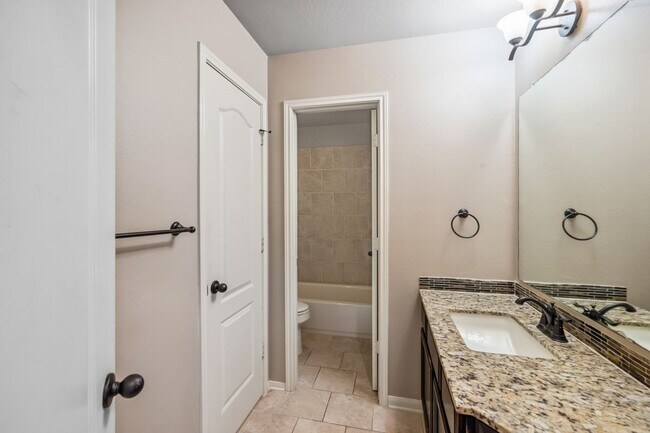 Building Photo - 14831 Vesper Lake Ct