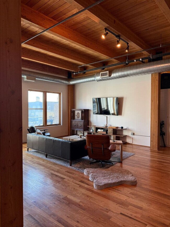 Building Photo - Full Service Executive Fully Furnished All Inclusive Architectural Penthouse Loft Downtown Denver