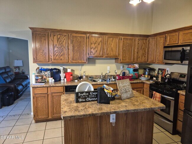 Building Photo - 3264 Tierra Mision Dr