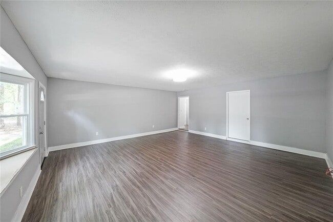 Building Photo - 7156 Whitfield Dr