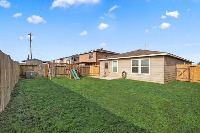 Building Photo - 1323 Pease River Ln