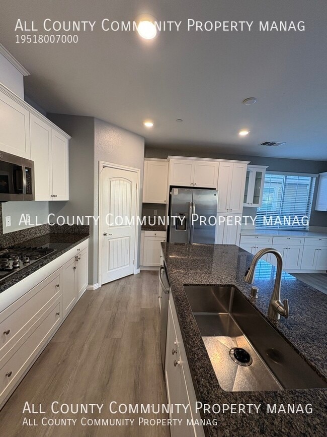 Building Photo - 29892 Glacier Bay Dr