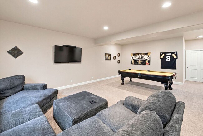Building Photo - 12441 Woodruff Dr