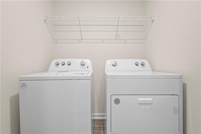 Building Photo - 1172 Sweet Laurel St