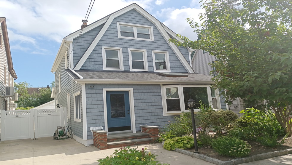 01. Front - 17106 Bagley Ave