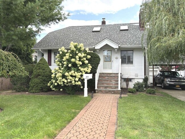 Primary Photo - 49 Montgomery Ave