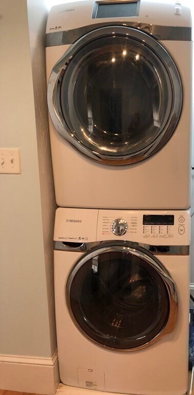 Building Photo - 262 Brown St