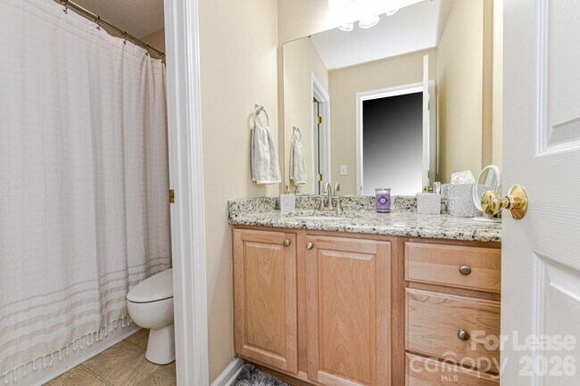 Building Photo - 10645 Castlehill Dr