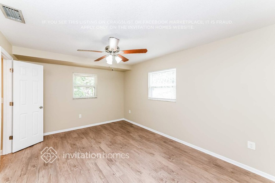 Building Photo - 6420 8th St Ct W