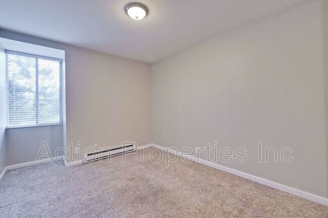 Building Photo - 505 Cypress Point Dr