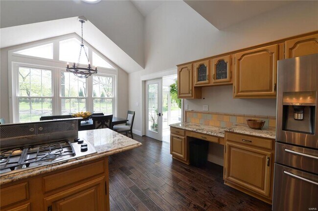 Building Photo - 1306 S Geyer Rd