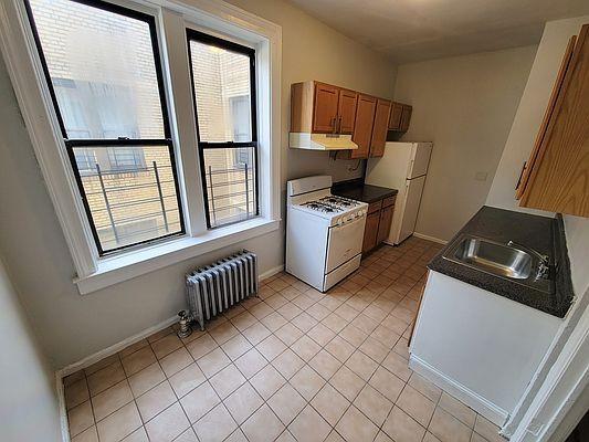 Building Photo - 2 bedroom in BRONX NY 10466