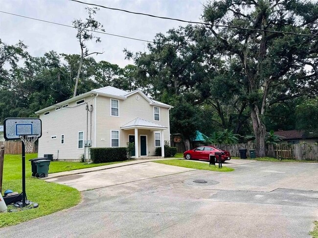 Building Photo - 924 Ashburn Dr