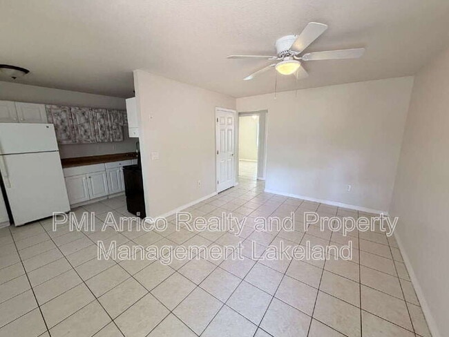 Building Photo - 507 Twin Pines Ln