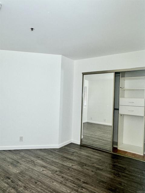 Building Photo - 8722 Burton Way