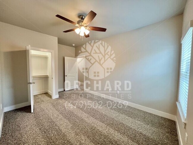 Building Photo - Tontitown | Kirkland Plan- 3 Bed/ 2 Bath w/ 2 Car Garage