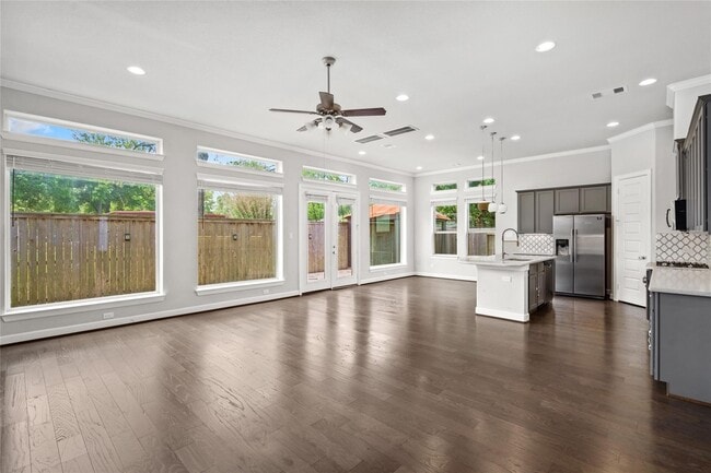 Building Photo - 927 W Lacey Garden Loop