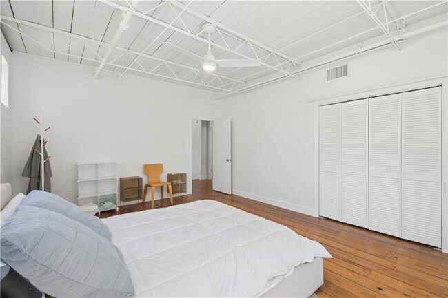 Building Photo - 820 DeKalb Ave NE