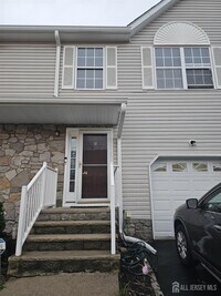 Building Photo - 5 Mindy Dr