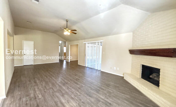 Building Photo - 1018 Valley Ranch Dr