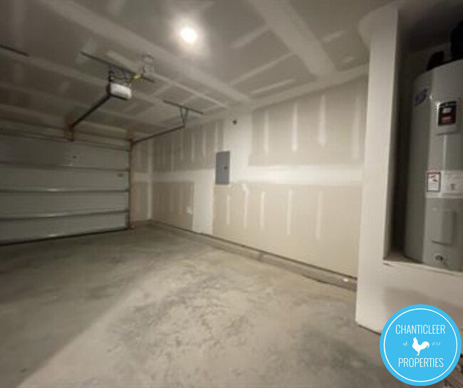 Building Photo - 2713 Chert Ln