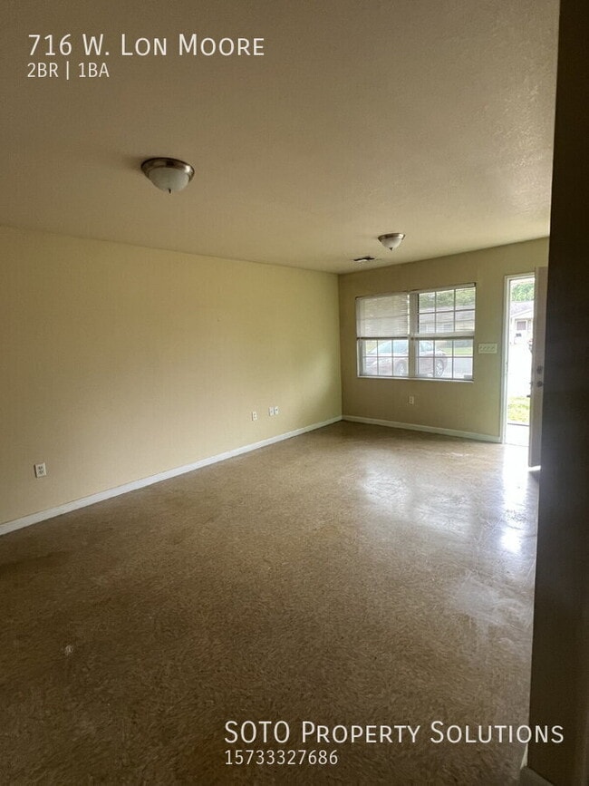 Building Photo - 716 Lon Moore St